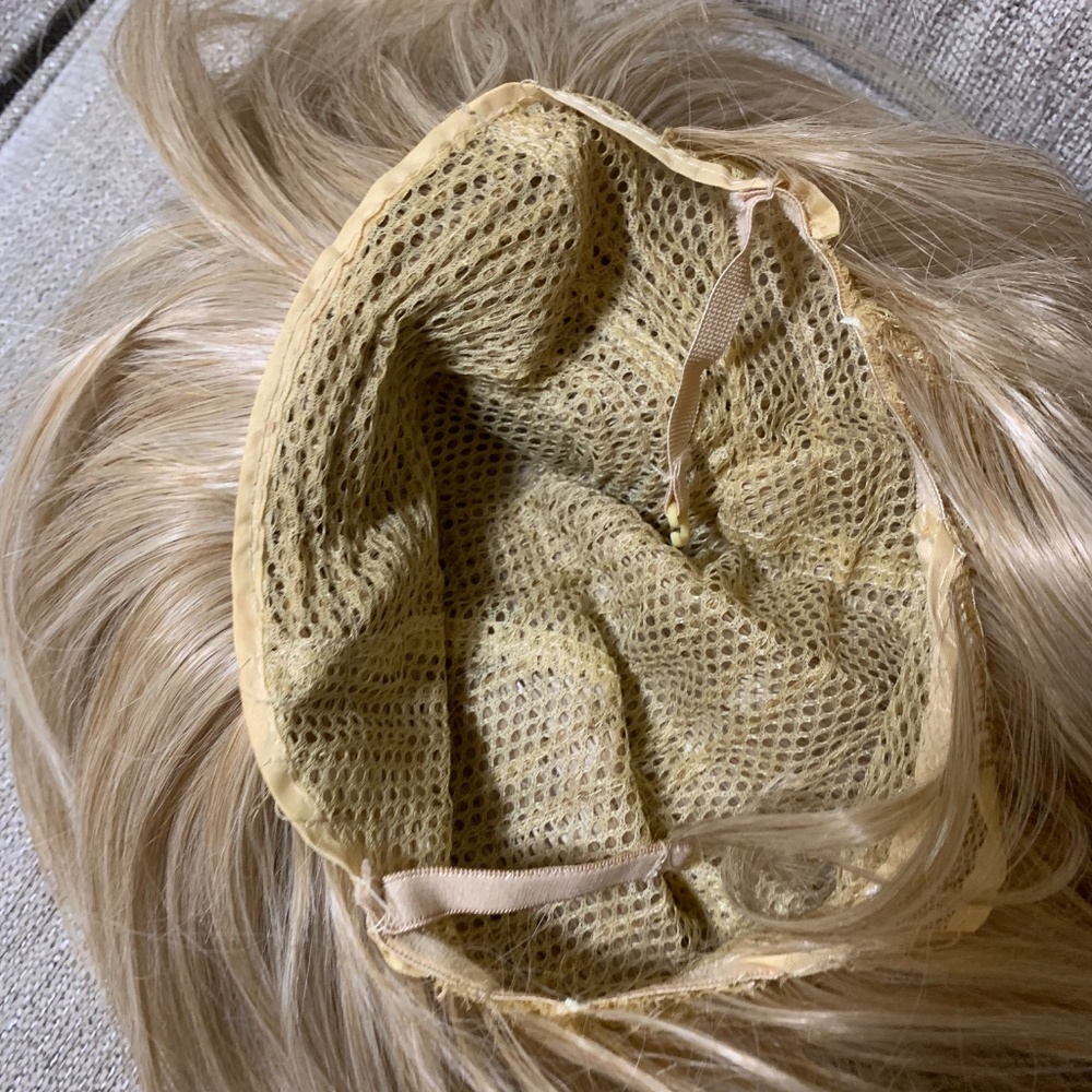 Wig - Picture 6 of 6